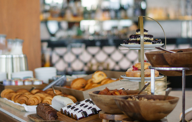 Brunch à Cassis, vue mer aux Belles Canailles