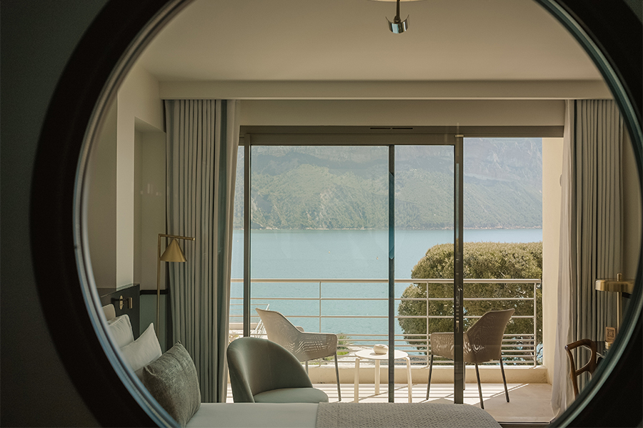 Les chambres de l'hôtel Les Roches Blanches à Cassis