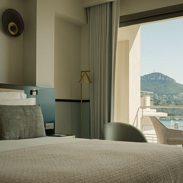 Chambre Deluxe vue Mer à Cassis | Hôtel Les Roches Blanches