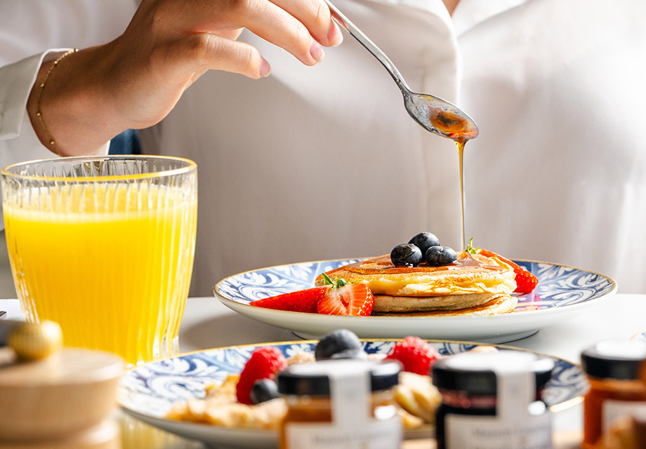 Offer Les Roches Blanches Brunch at the 5-star Roches Blanches hotel in Cassis