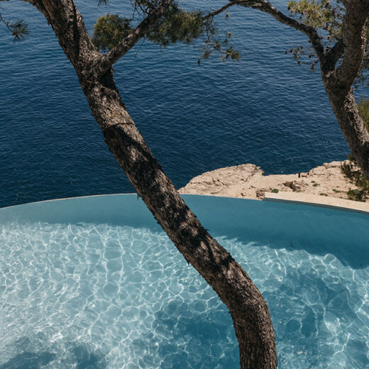 Offer Swim & Spa at the 5-star Roches Blanches hotel in Cassis