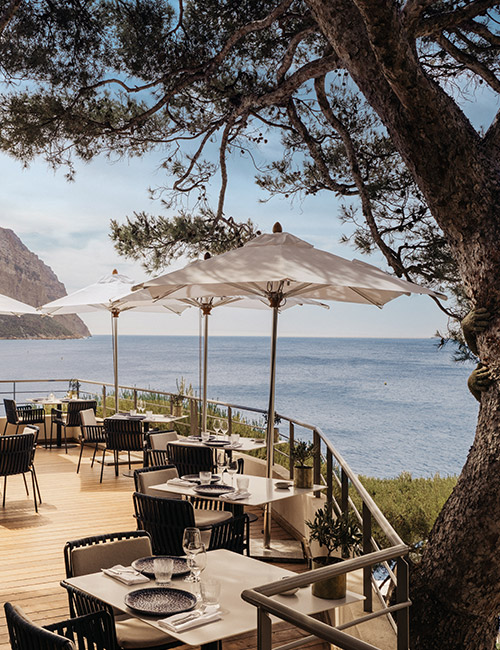 Gastronomic restaurant with sea view in Cassis